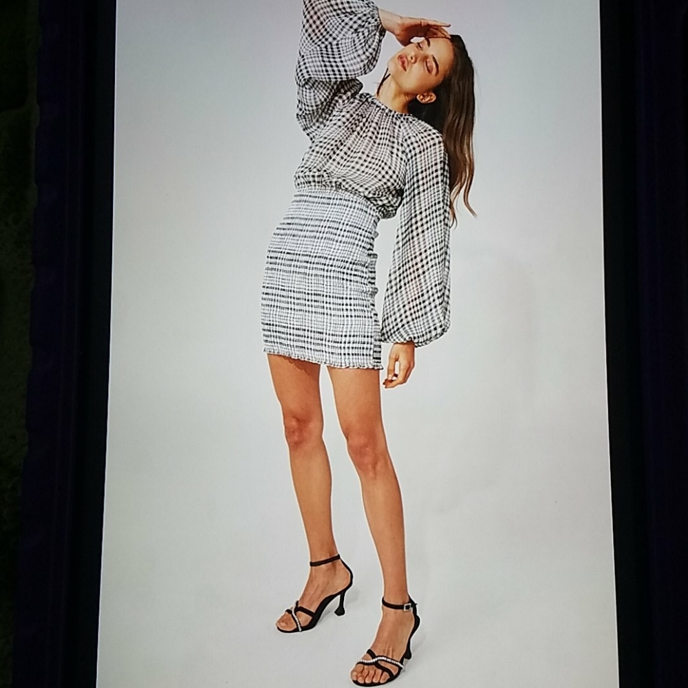 C/meo DRESS - Picture 2 of 5